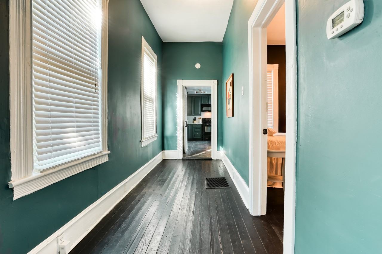 310 E Henry St #NA - Photo 2 of 11