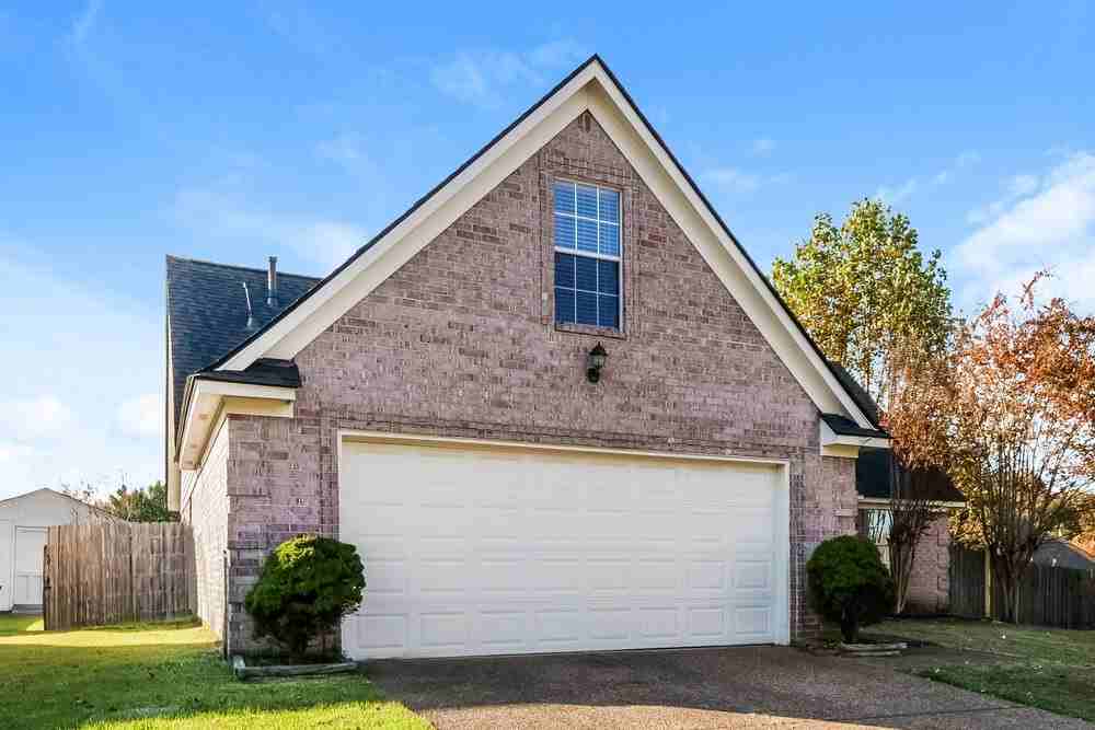 115 Winding Creek Dr - Photo 4 of 17