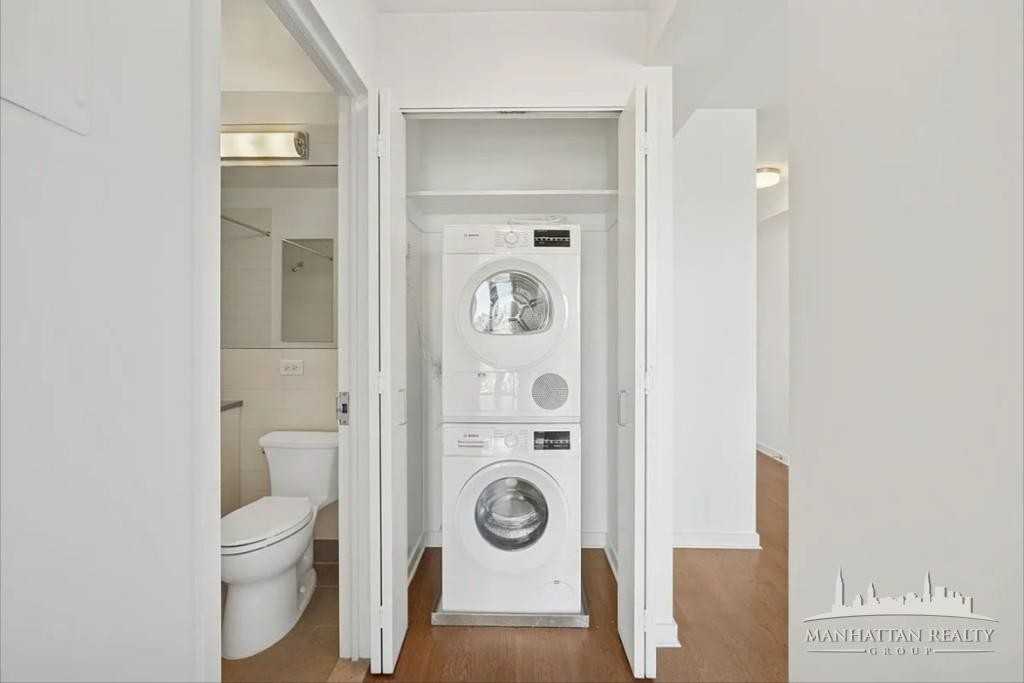 W 42nd St #37E - Photo 4 of 8