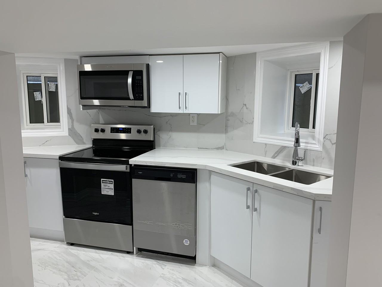 57 Brunswick Ave - Photo 7 of 11