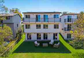 featured image of 490 Lado De Loma Dr