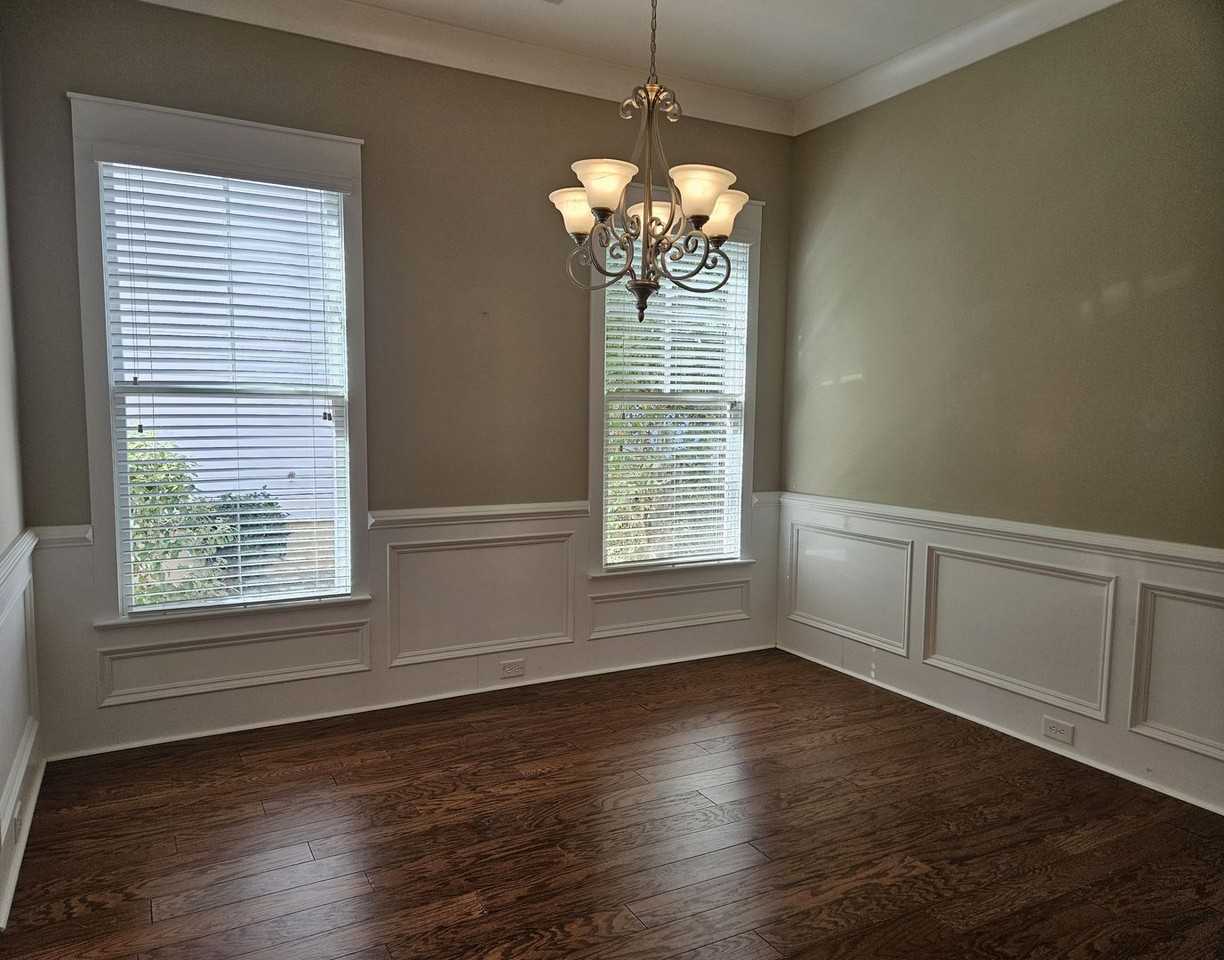 303 Newport Hill Ln - Photo 7 of 23