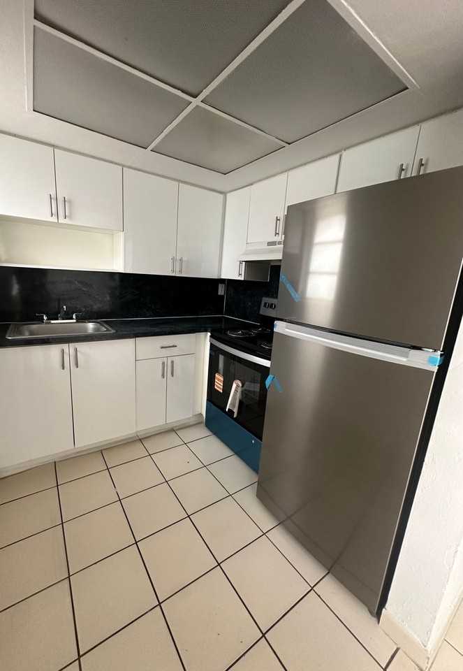 11605 Canal Dr - Photo 4 of 10