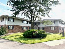 featured image of 1565 1561, 1565 Honeysuckle Road