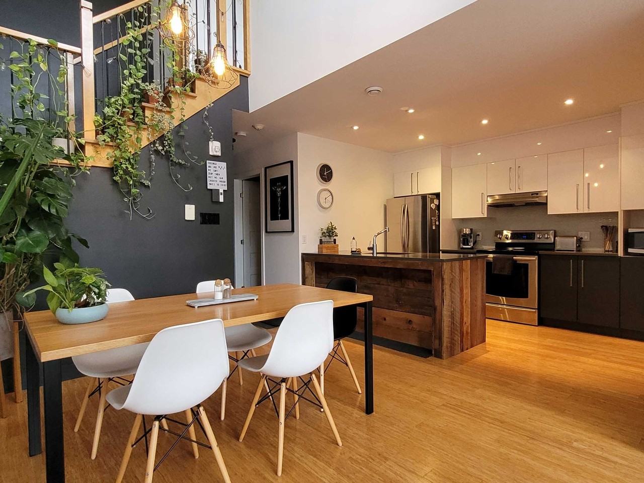 4775 Avenue Papineau - Photo 2 of 24