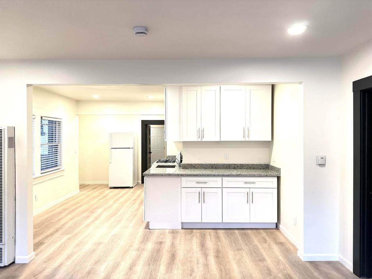 17 Cambridge Ave - Photo 4 of 24