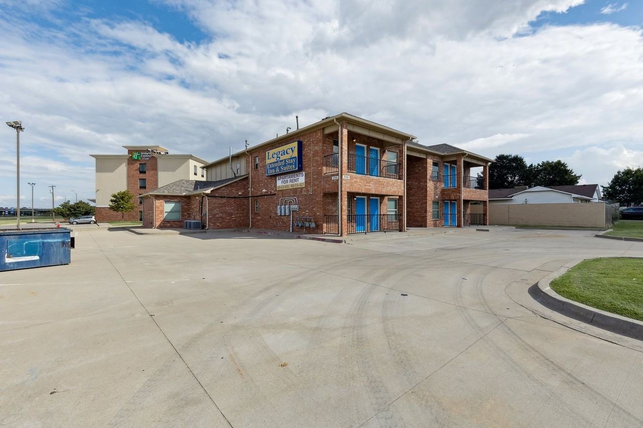 Legacy Apartments - Photo 3 of 50