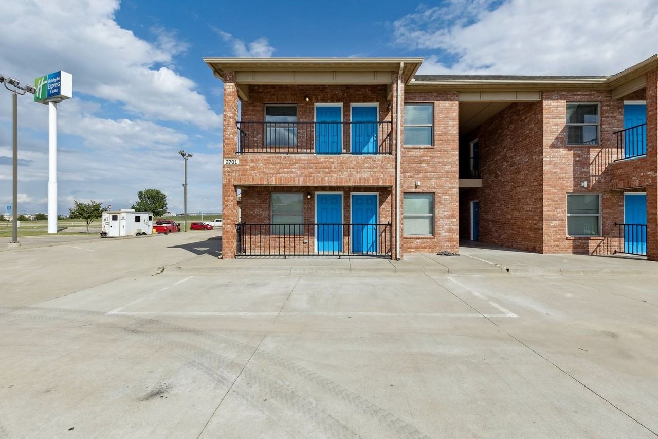 Legacy Apartments - Photo 7 of 50