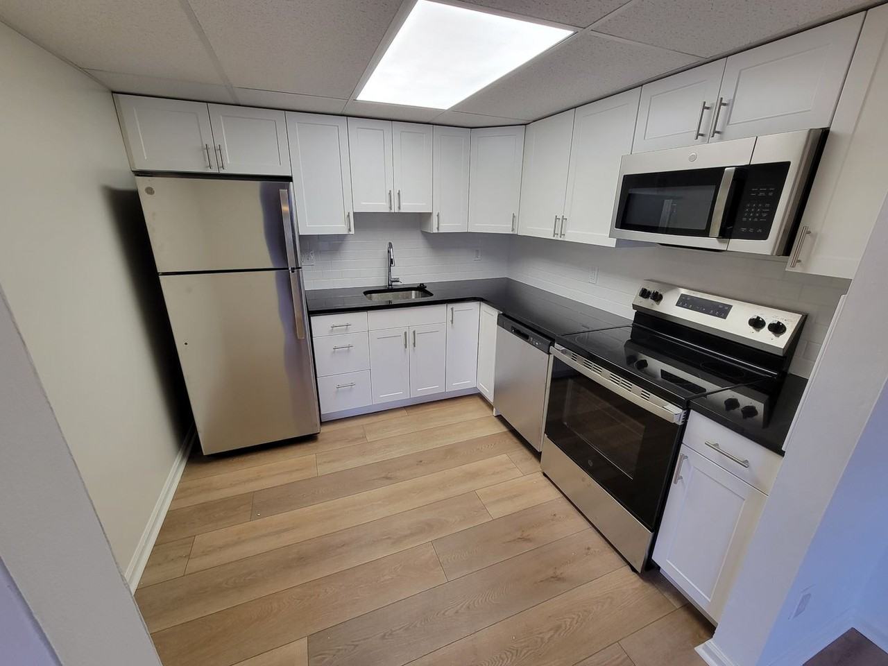 Willow Bend Townhomes - Photo 4 of 25