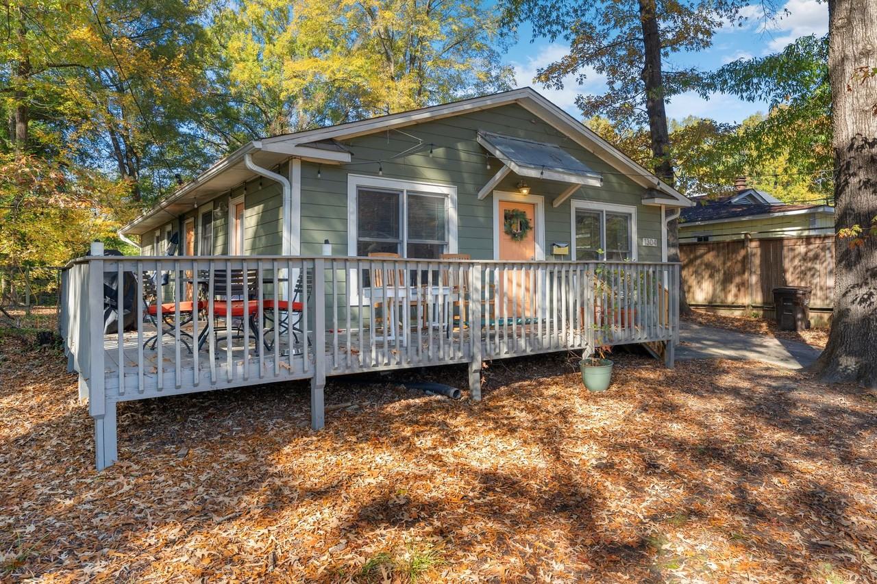 1304 Hill St - Photo 2 of 20