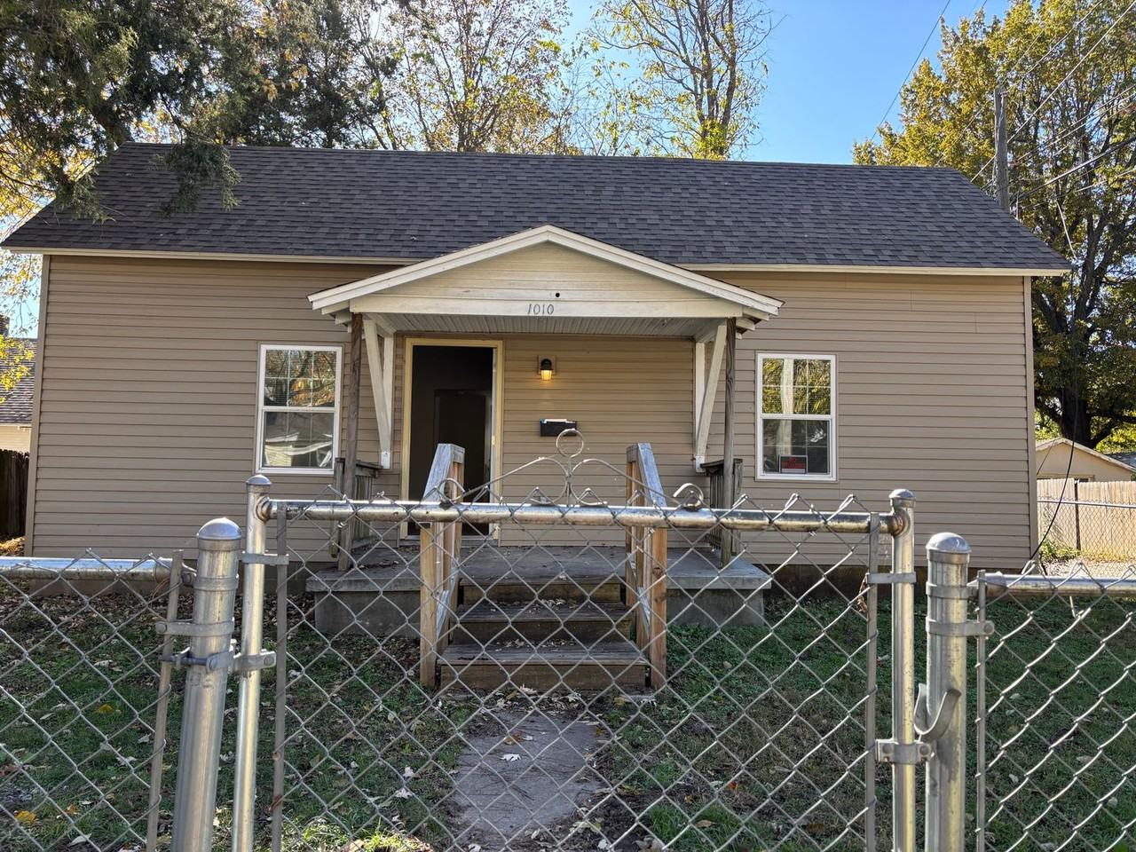 1010 West Scott Street