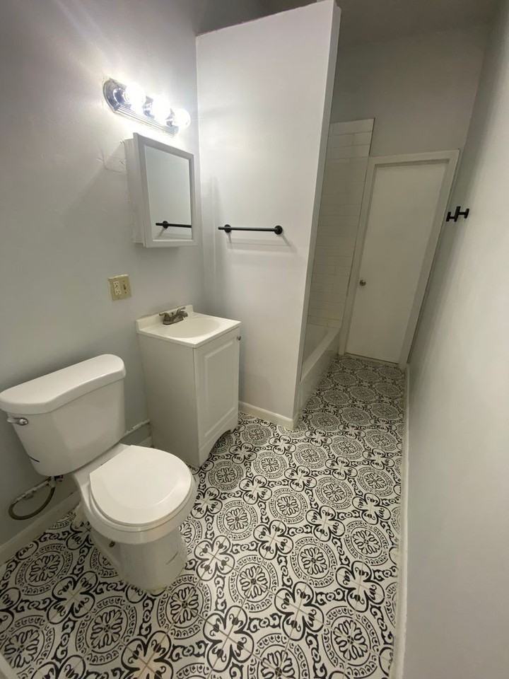 81 West Main Street - Photo 4 of 24