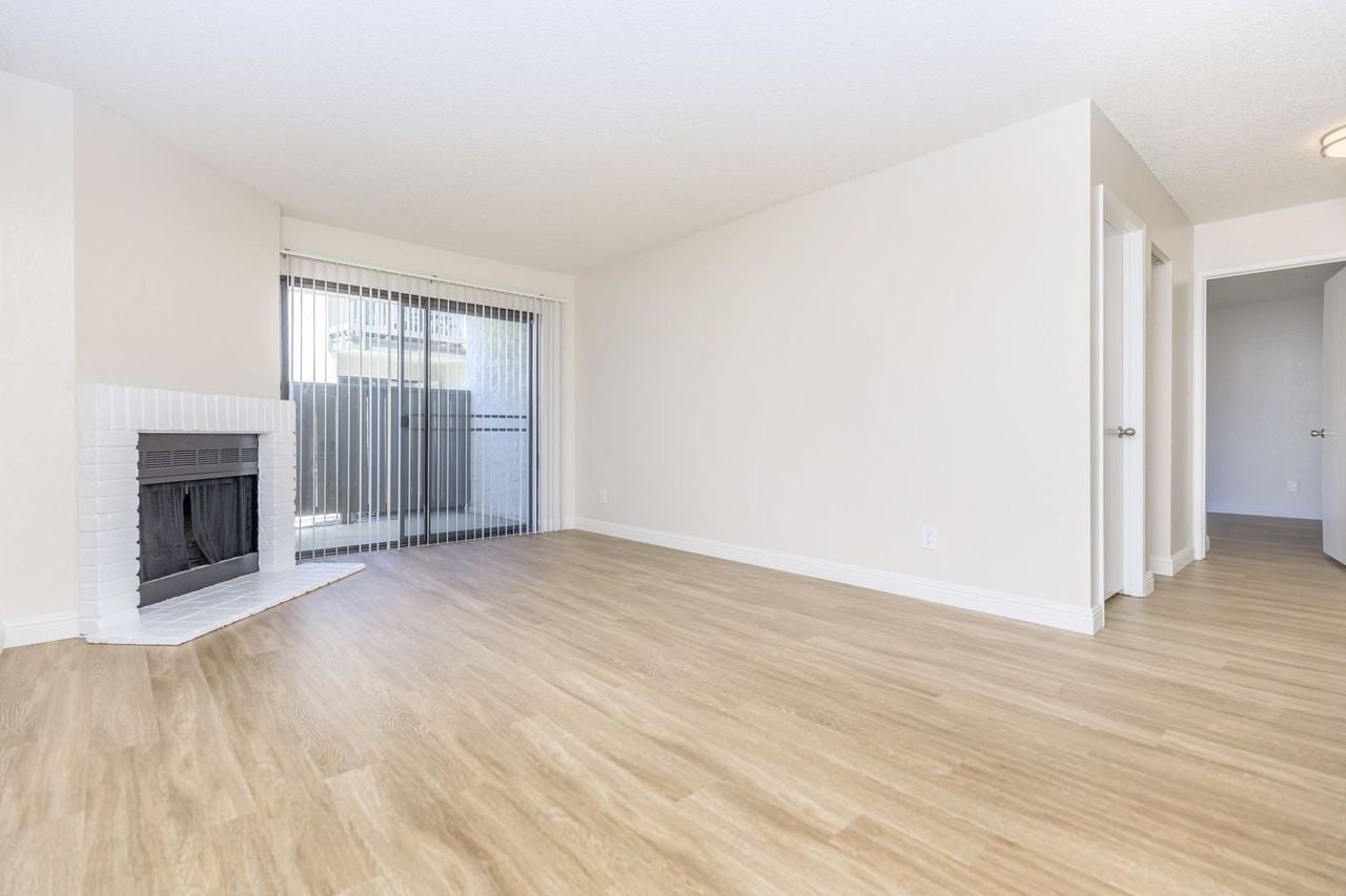 North Bonita Apartments - Photo 2 of 43