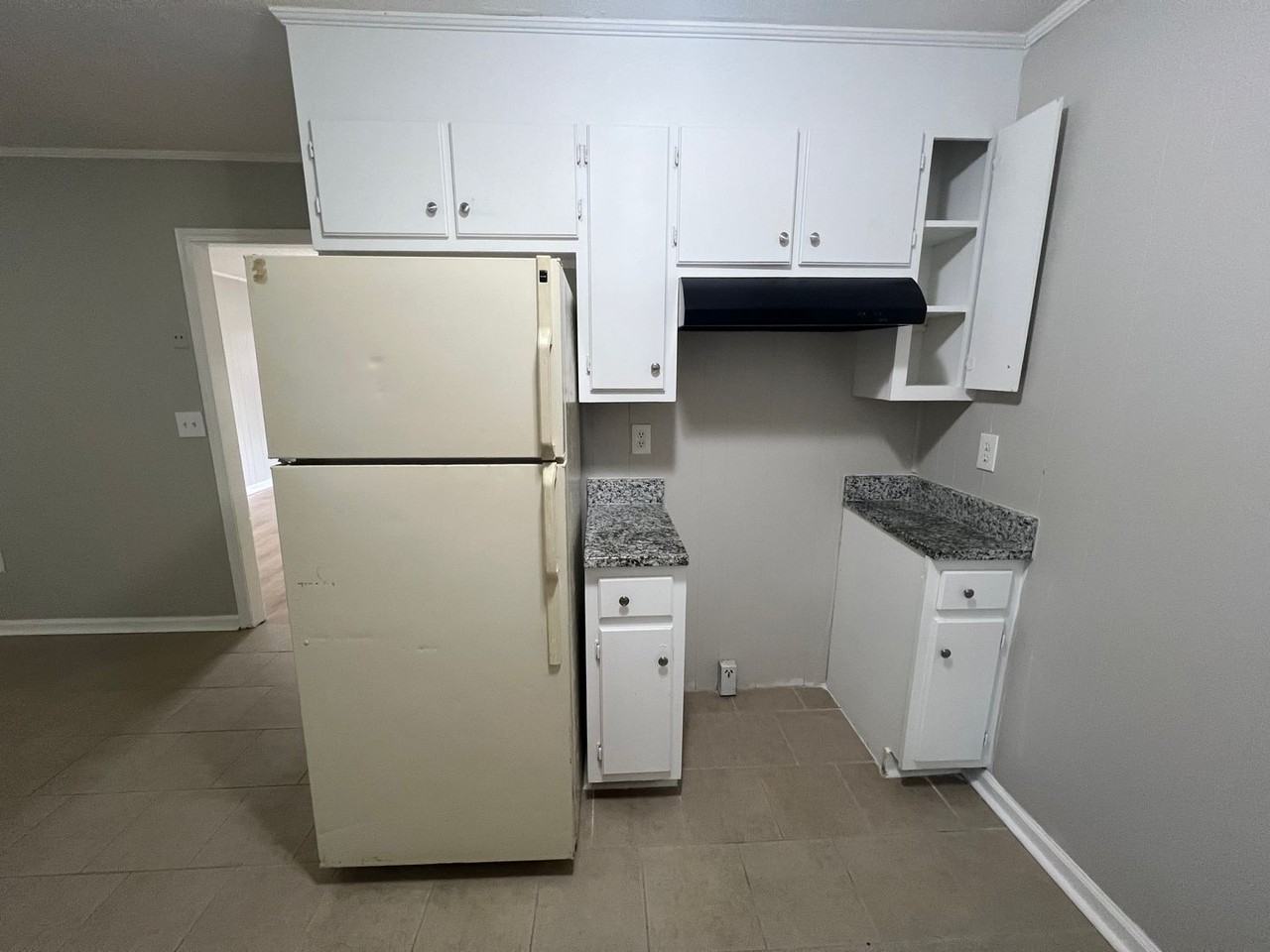 1934 Fosters Ferry Rd - Photo 6 of 18