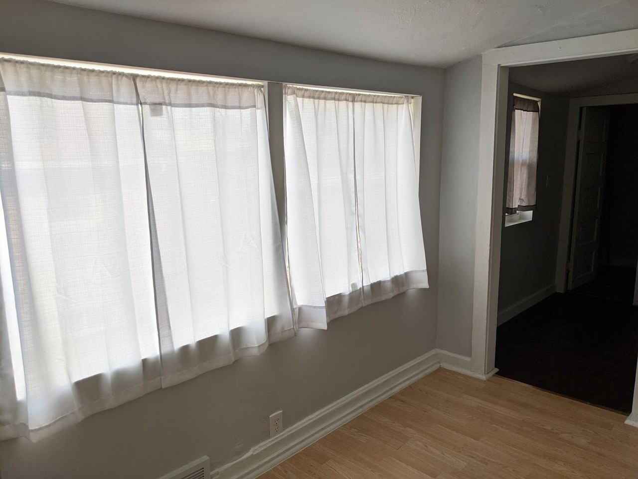 2525 Parke St - Photo 2 of 15