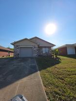 817 W 12th St - Photo 1 of 1