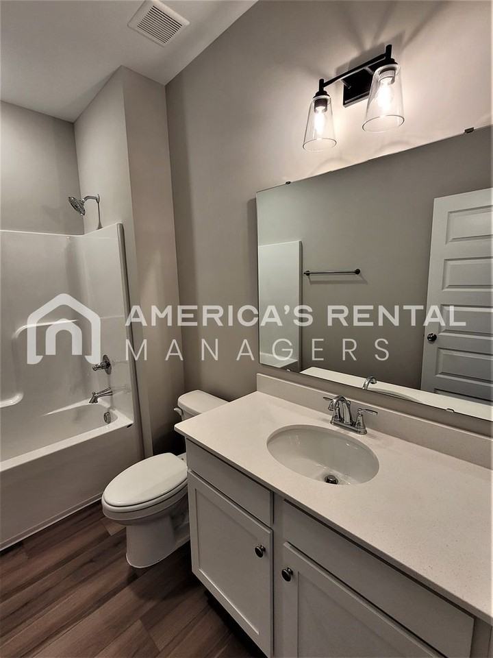 206 John Harold Dr - Photo 7 of 27