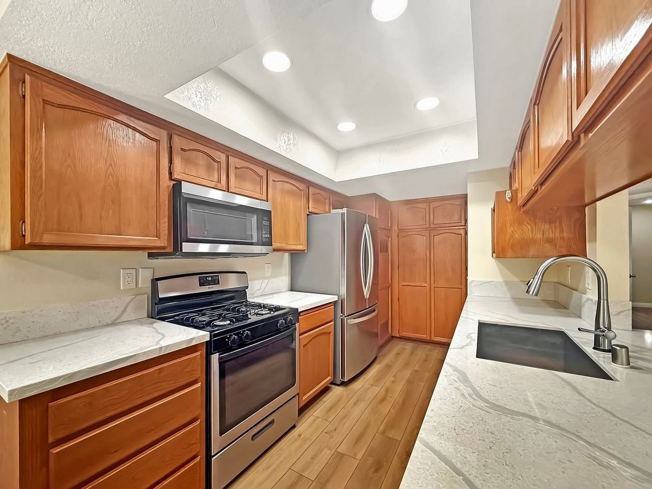 6033 Estelle St #16 - Photo 3 of 16