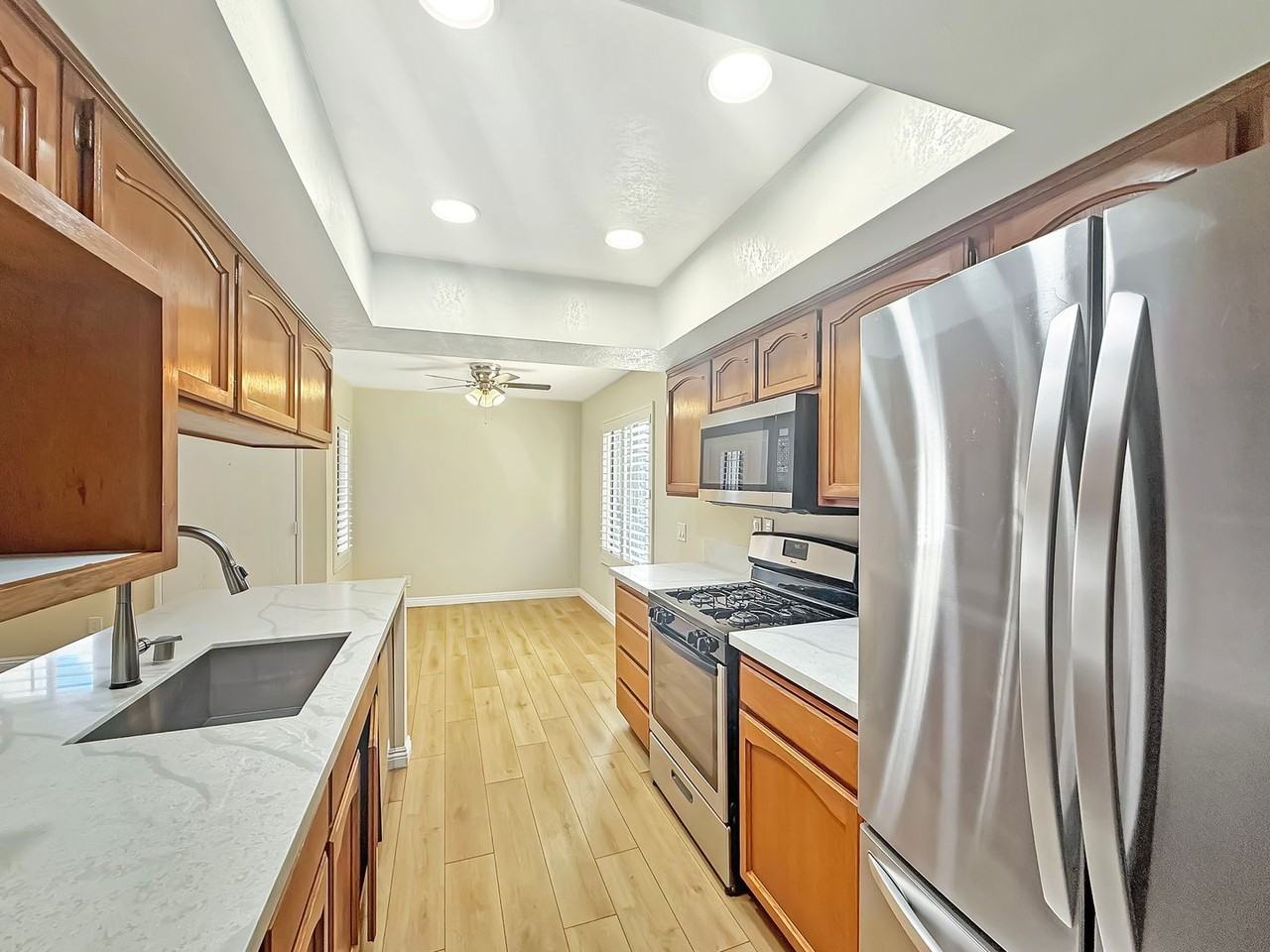 6033 Estelle St #16 - Photo 4 of 16