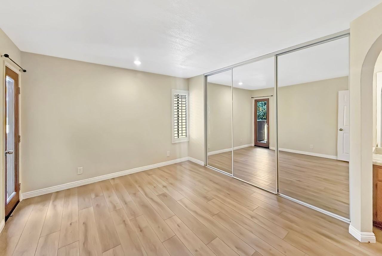 6033 Estelle St #16 - Photo 7 of 16