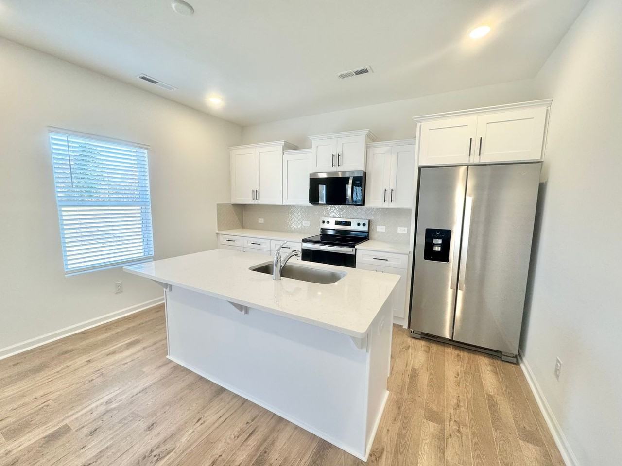 151 Cougar Ln - Photo 3 of 19