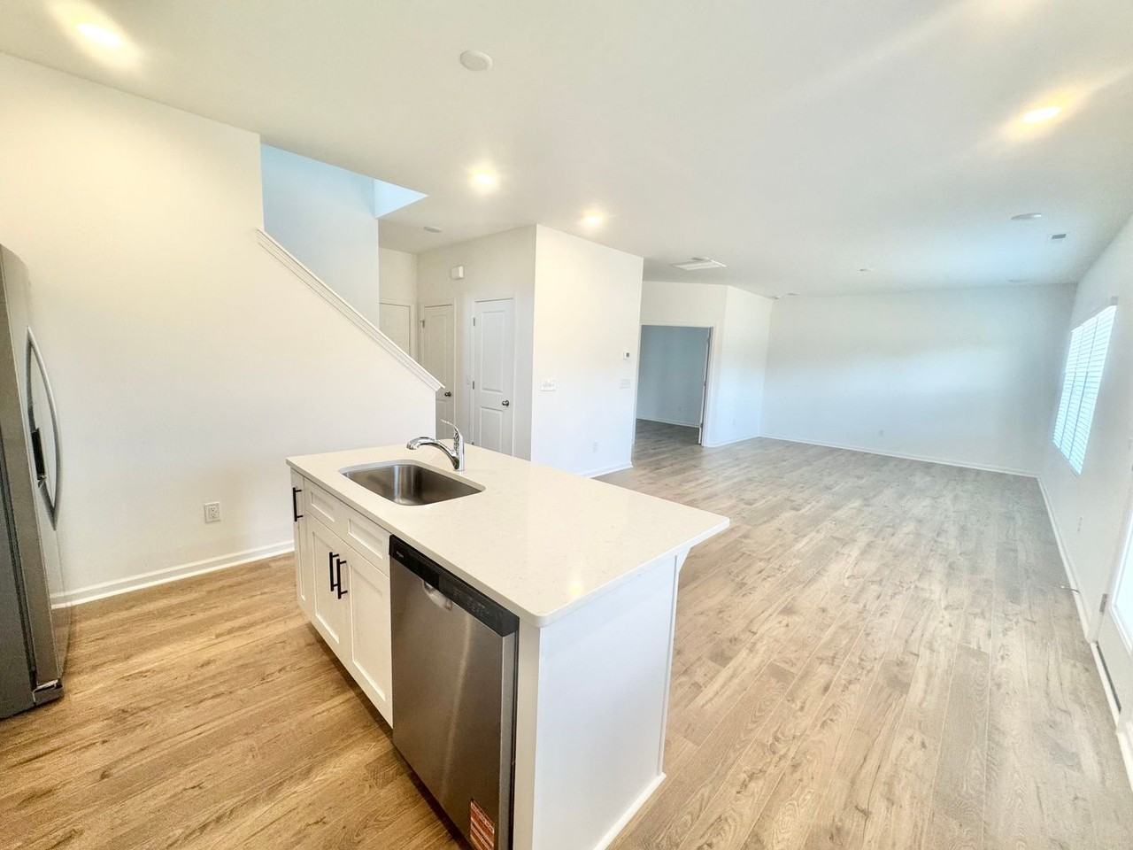 151 Cougar Ln - Photo 4 of 19