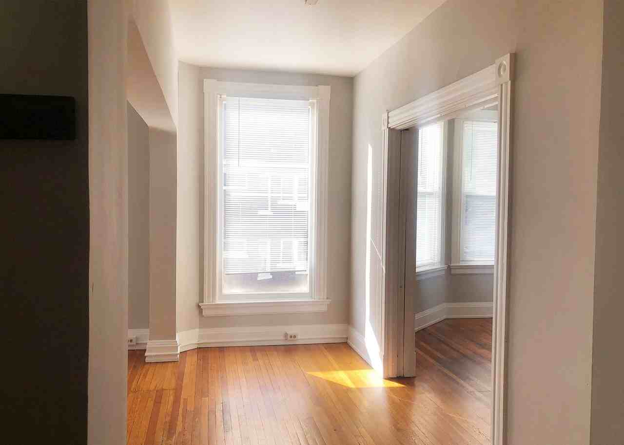 Howell 344-348 - Photo 2 of 26