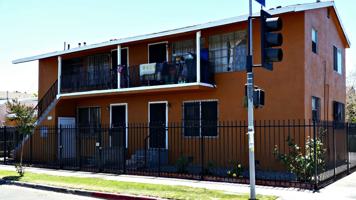 featured image of 100 E 66th St