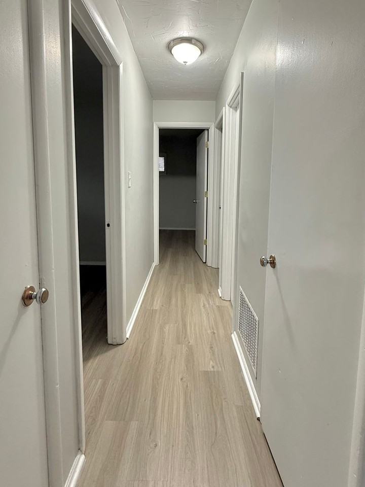 8704 Zodiac Dr - Photo 7 of 13