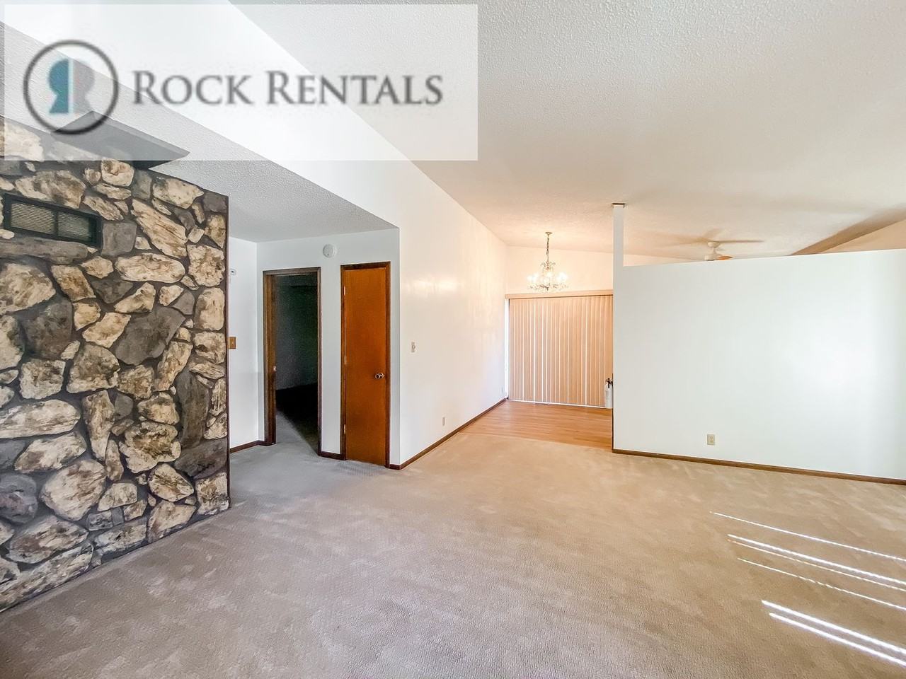 506 W 36th Ave - Photo 2 of 19