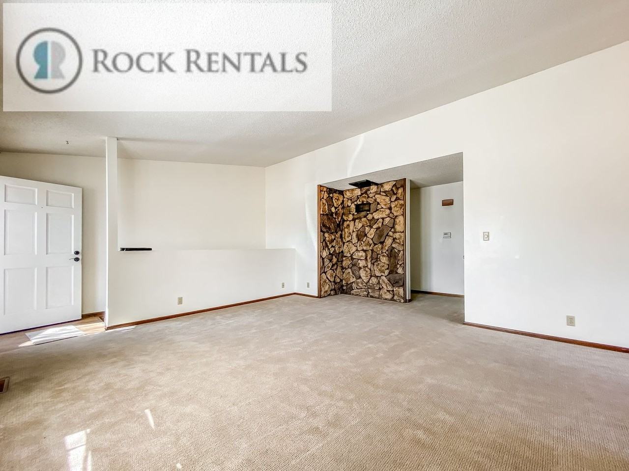 506 W 36th Ave - Photo 3 of 19
