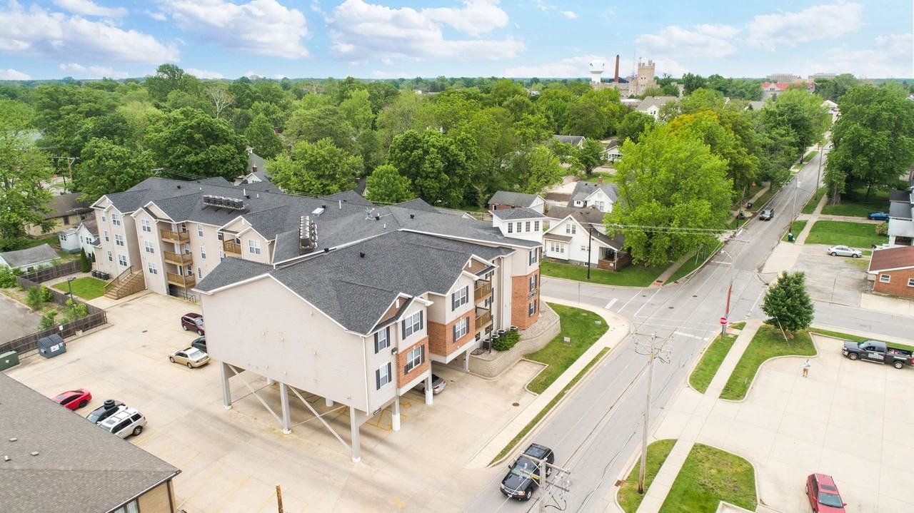 Brooklyn Heights Apartments - Photo 7 of 48