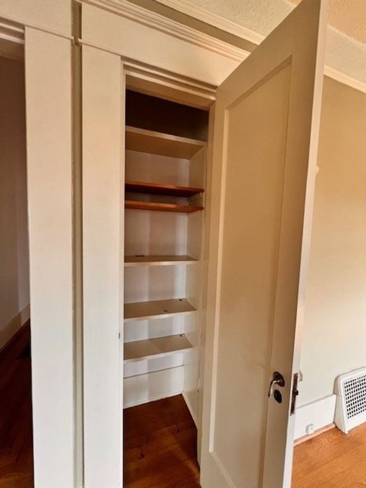 590 Johnson Ave - Photo 7 of 50