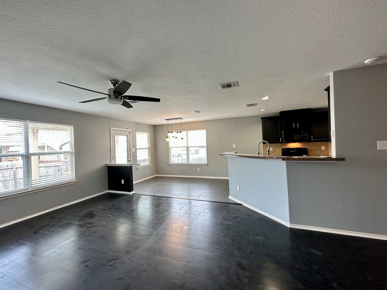 11515 Valley Gdn - Photo 3 of 29