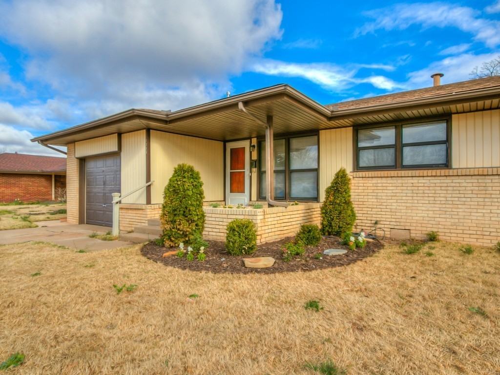 3717 Nw 59th St - Photo 2 of 24