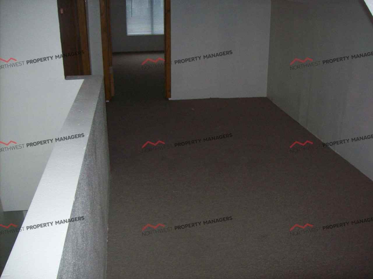 321 S Market Blvd - Photo 6 of 13