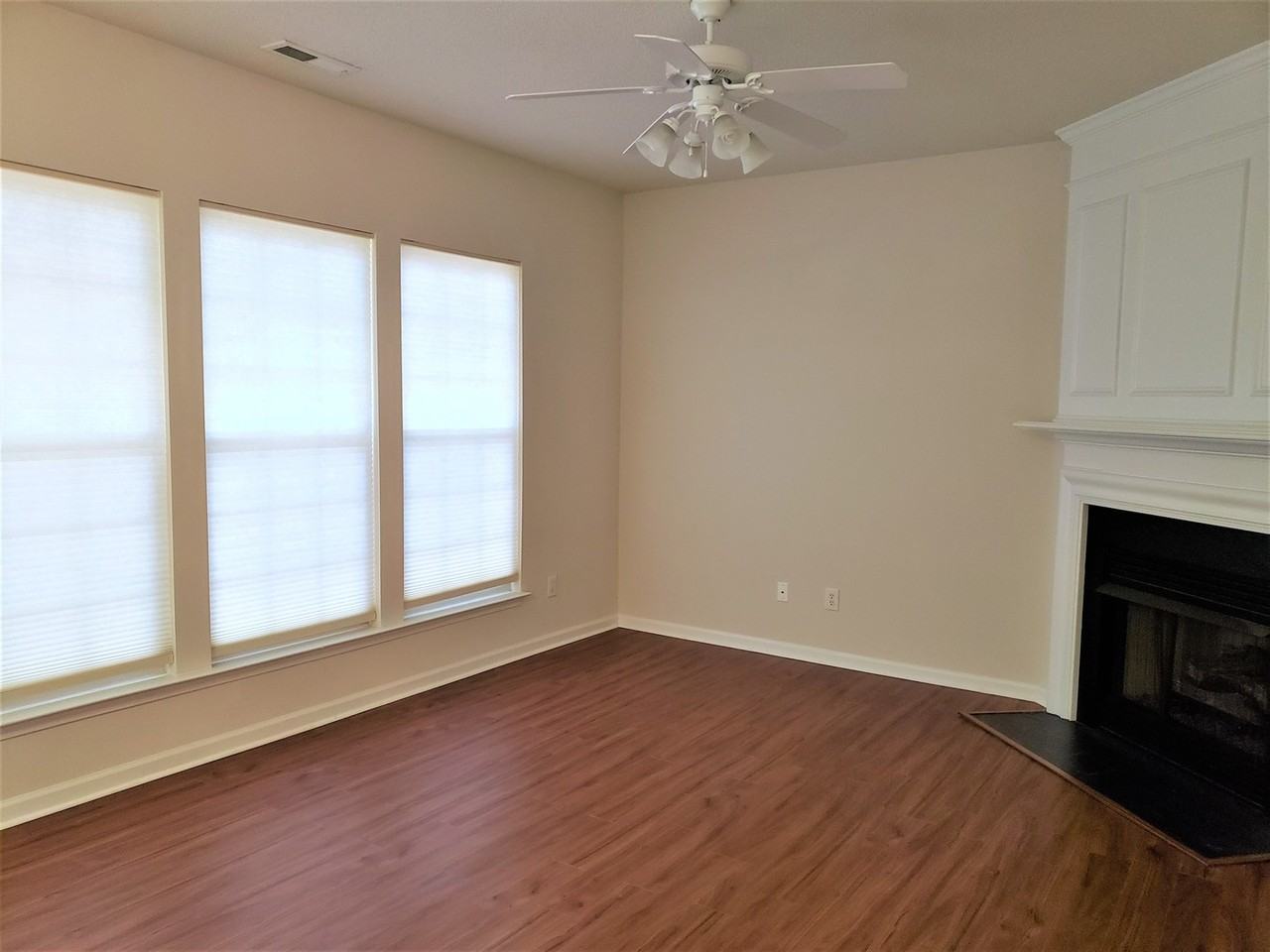 115 Brentfield Loop - Photo 5 of 21