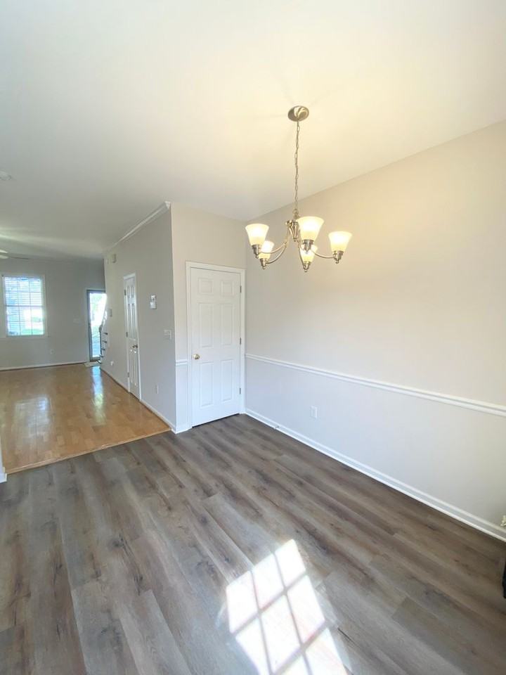 330 Commons Dr - Photo 6 of 23