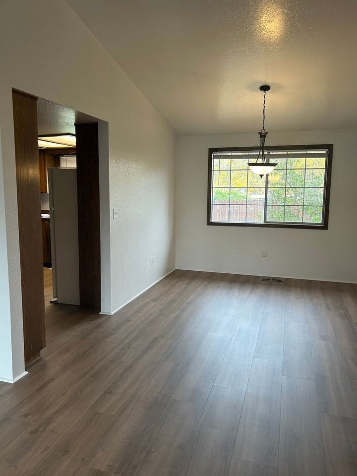 2941 Lazy Creek Dr - Photo 6 of 26