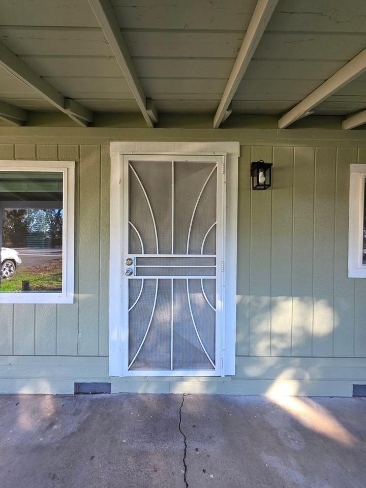 2879 North St - Photo 3 of 14