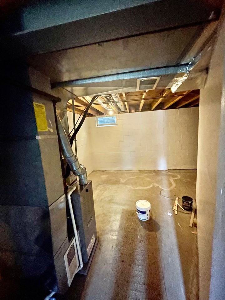 3119 Laurel Ridge Circle - Photo 4 of 36