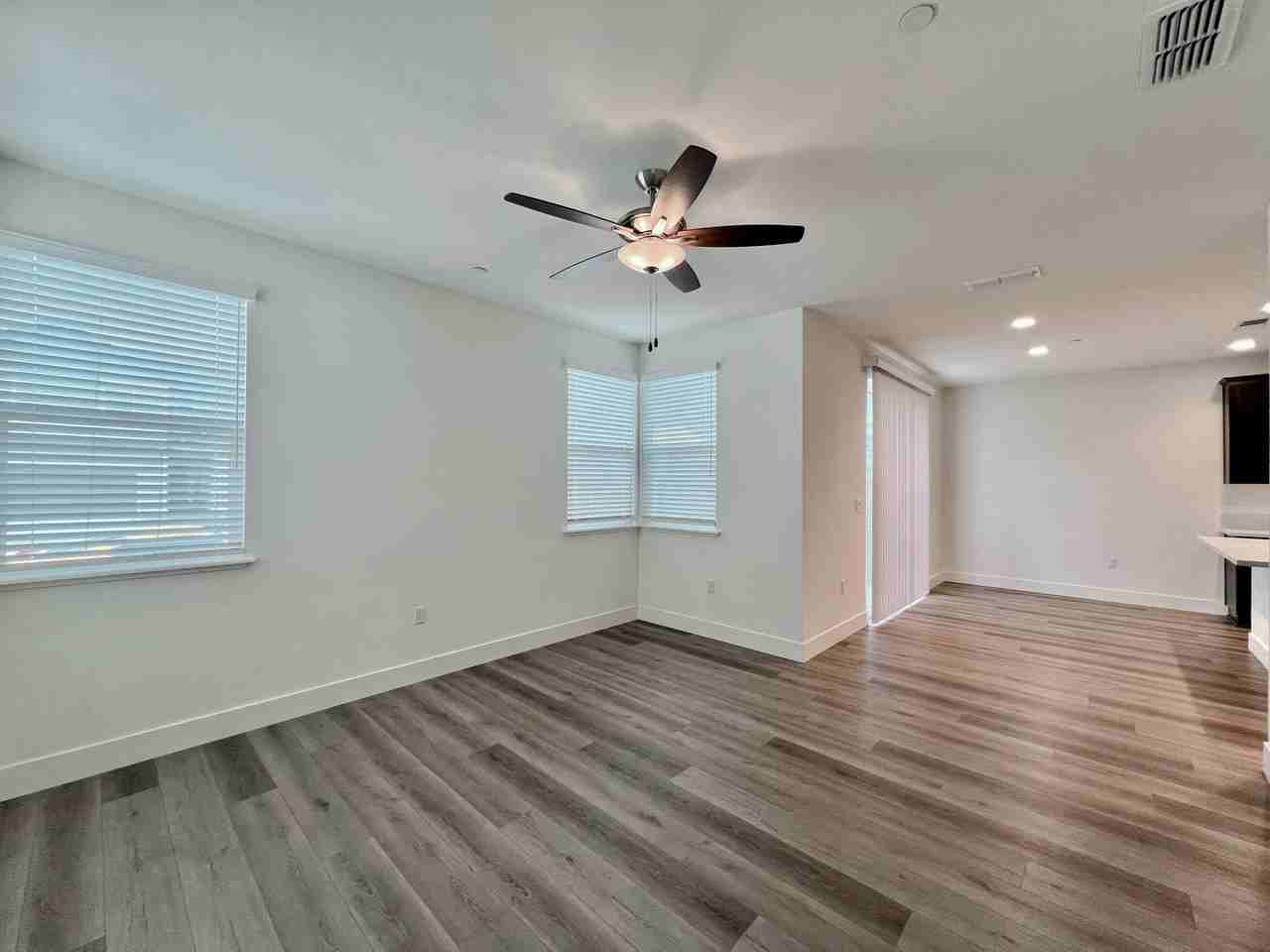 1300 Carriage Rd - Photo 3 of 11