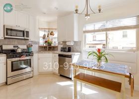 featured image of 11817 Darlington Ave