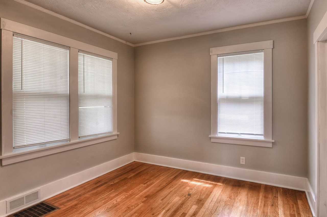 5567 Mason St - Photo 7 of 36