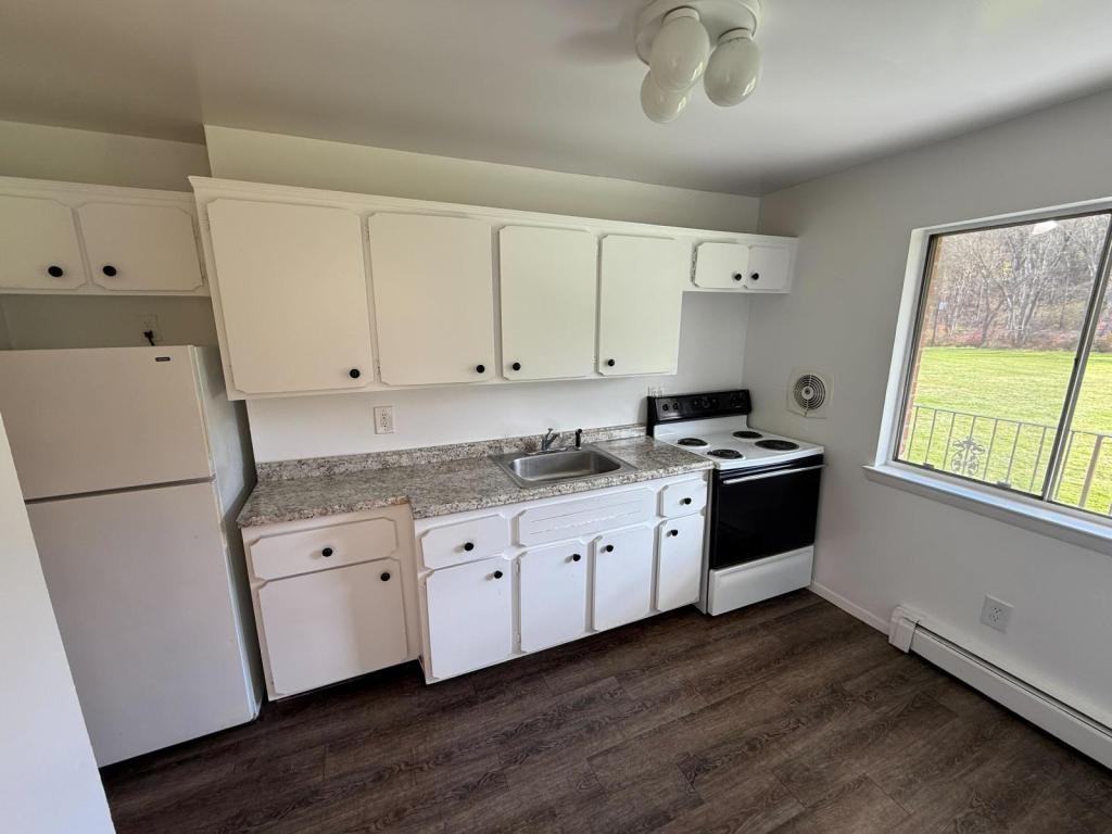 37 Rome Ave - Photo 4 of 14