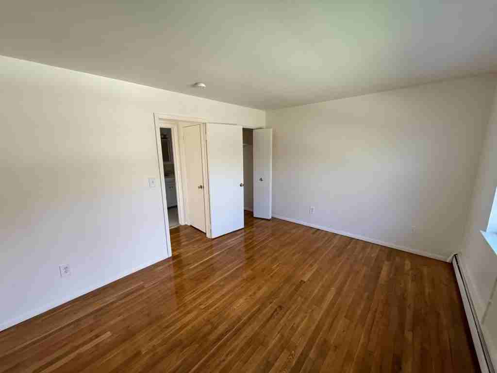 35 Rome Ave - Photo 5 of 7