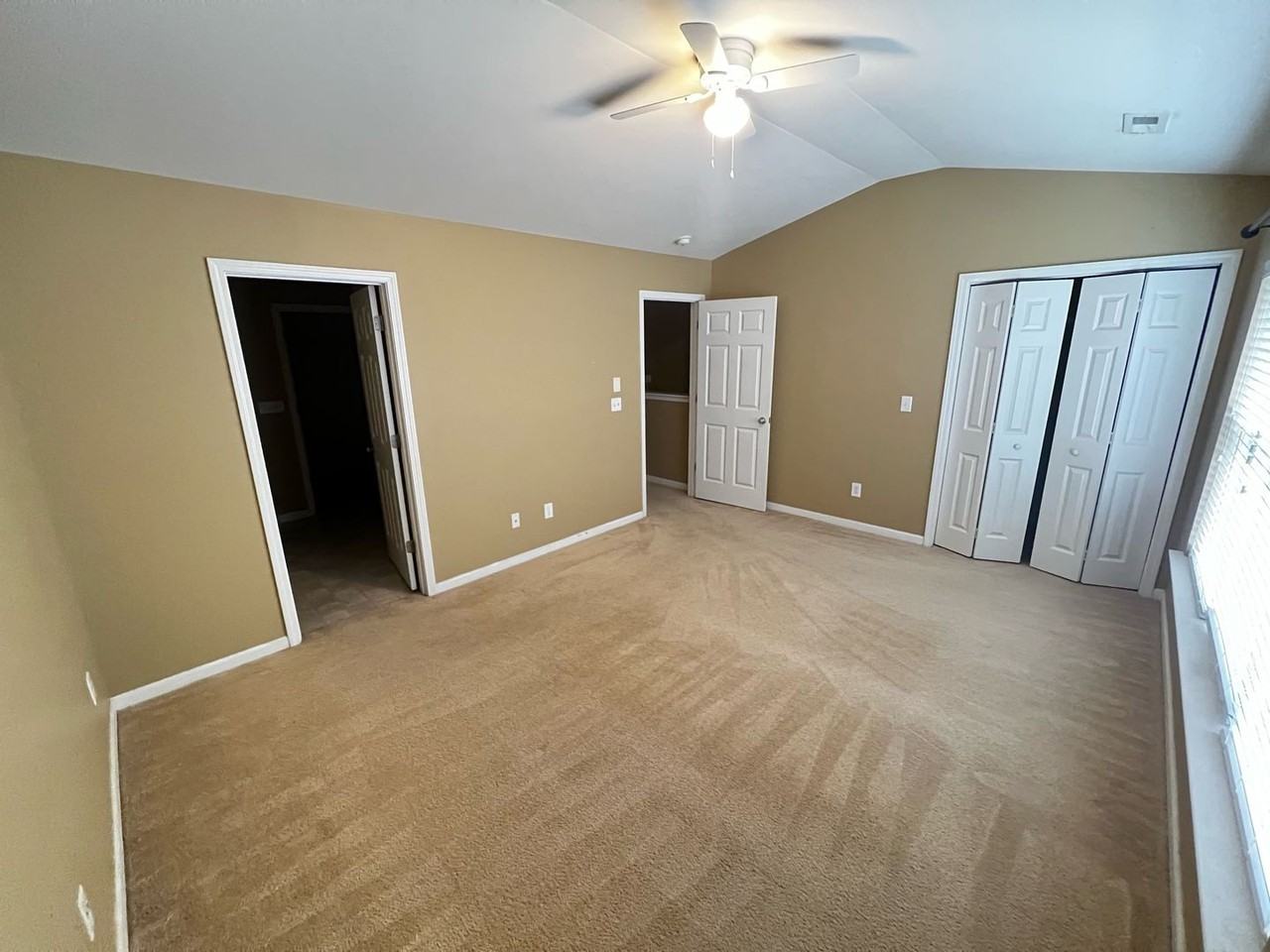 226 S Lamplighter Ln - Photo 6 of 12