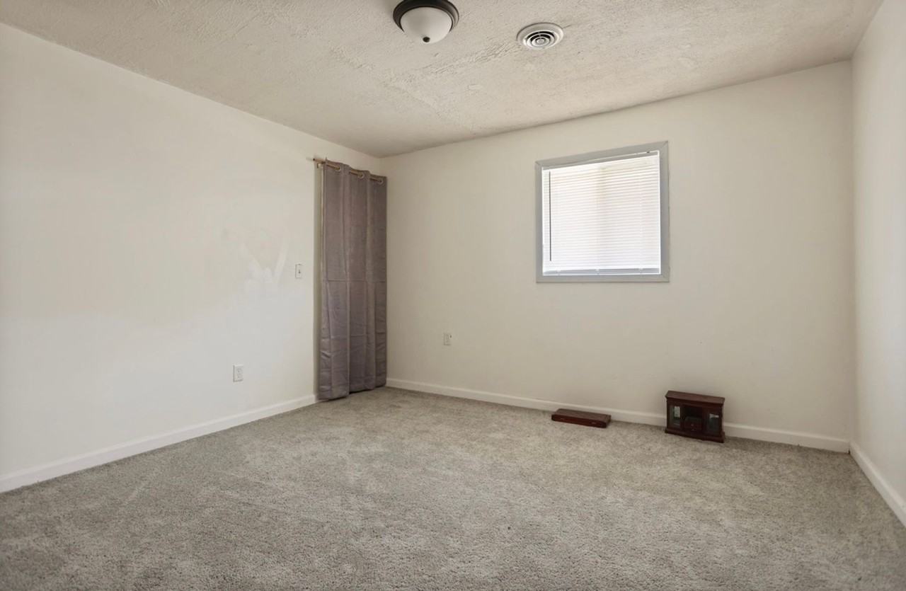 4149 Hiland St - Photo 6 of 11