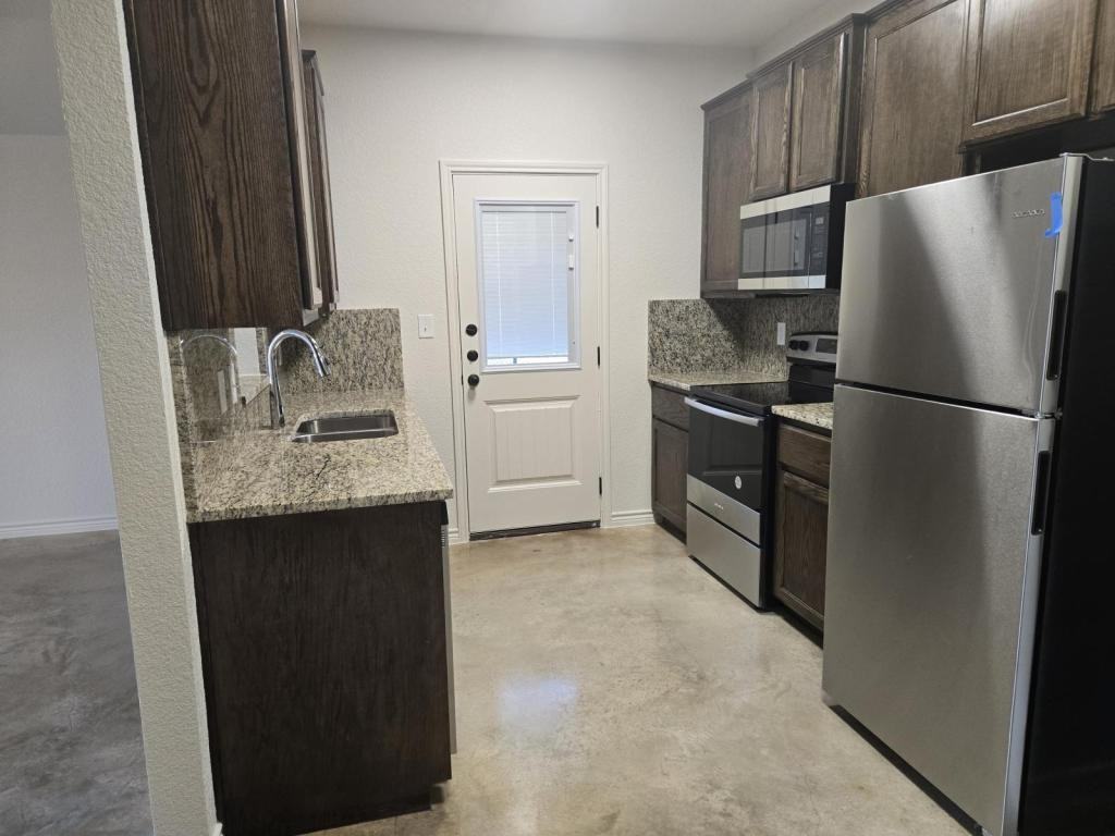 175a Stillhouse Road - Photo 3 of 18