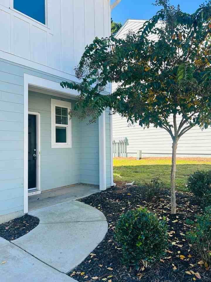 453 Union Station St - Photo 3 of 34